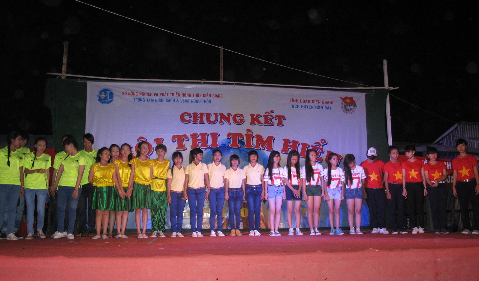 Các đội thi